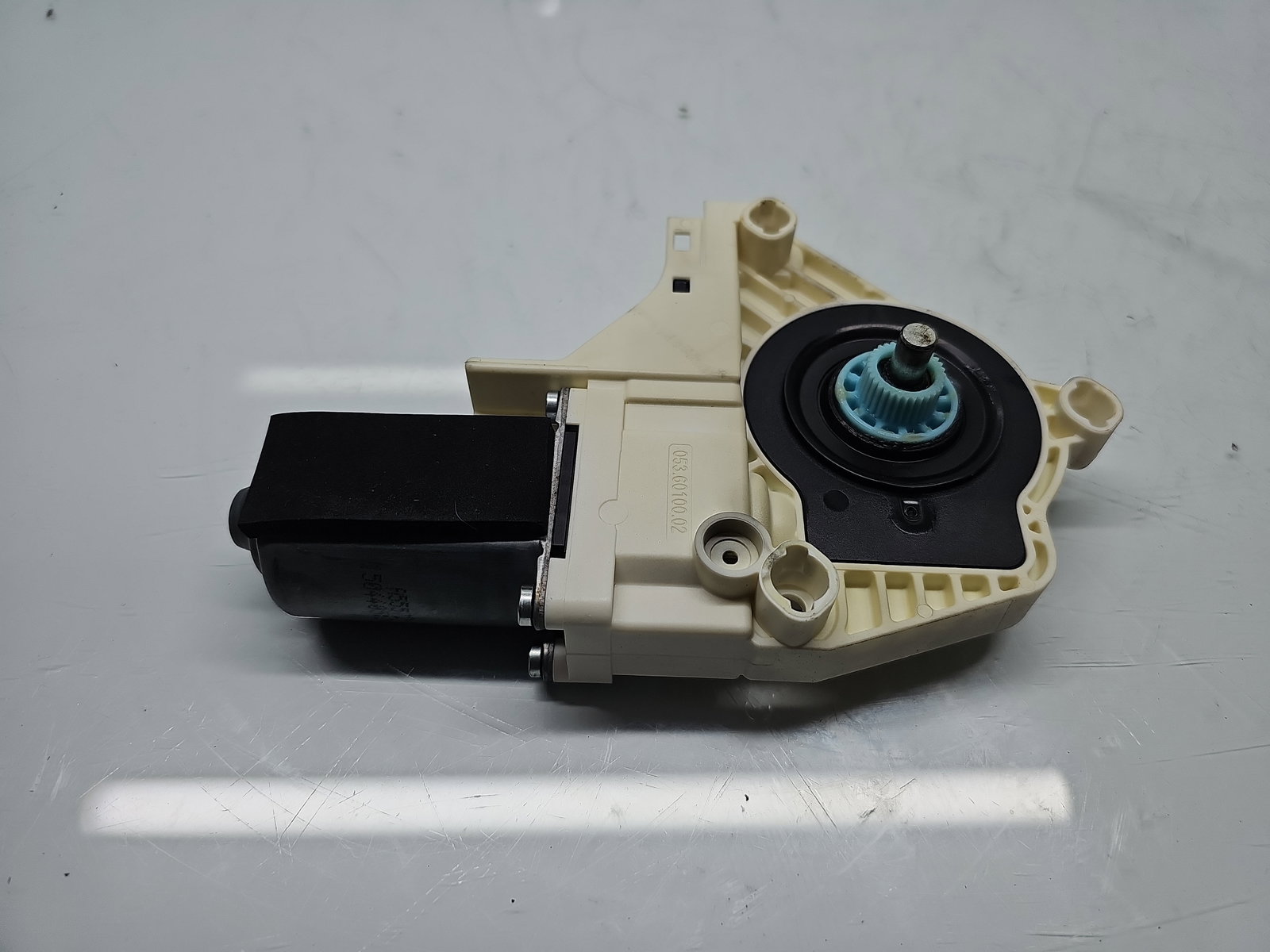 Motoras geam stanga fata AUDI A4 (8K2, B8.5) [Fabr 2008-2015] Berlina Facelift 8K0959801A - imagine 2