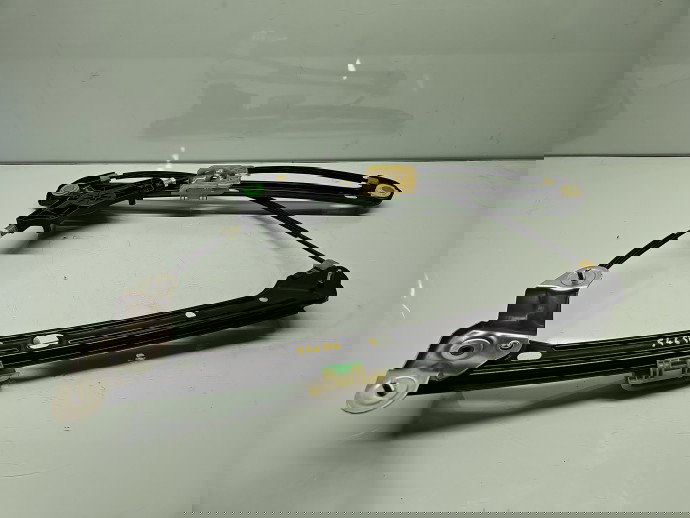 Macara electrica geam stanga fata Volkswagen Golf 7 (5G) [Fabr 2014-prezent] Hatchback 8G4837461G