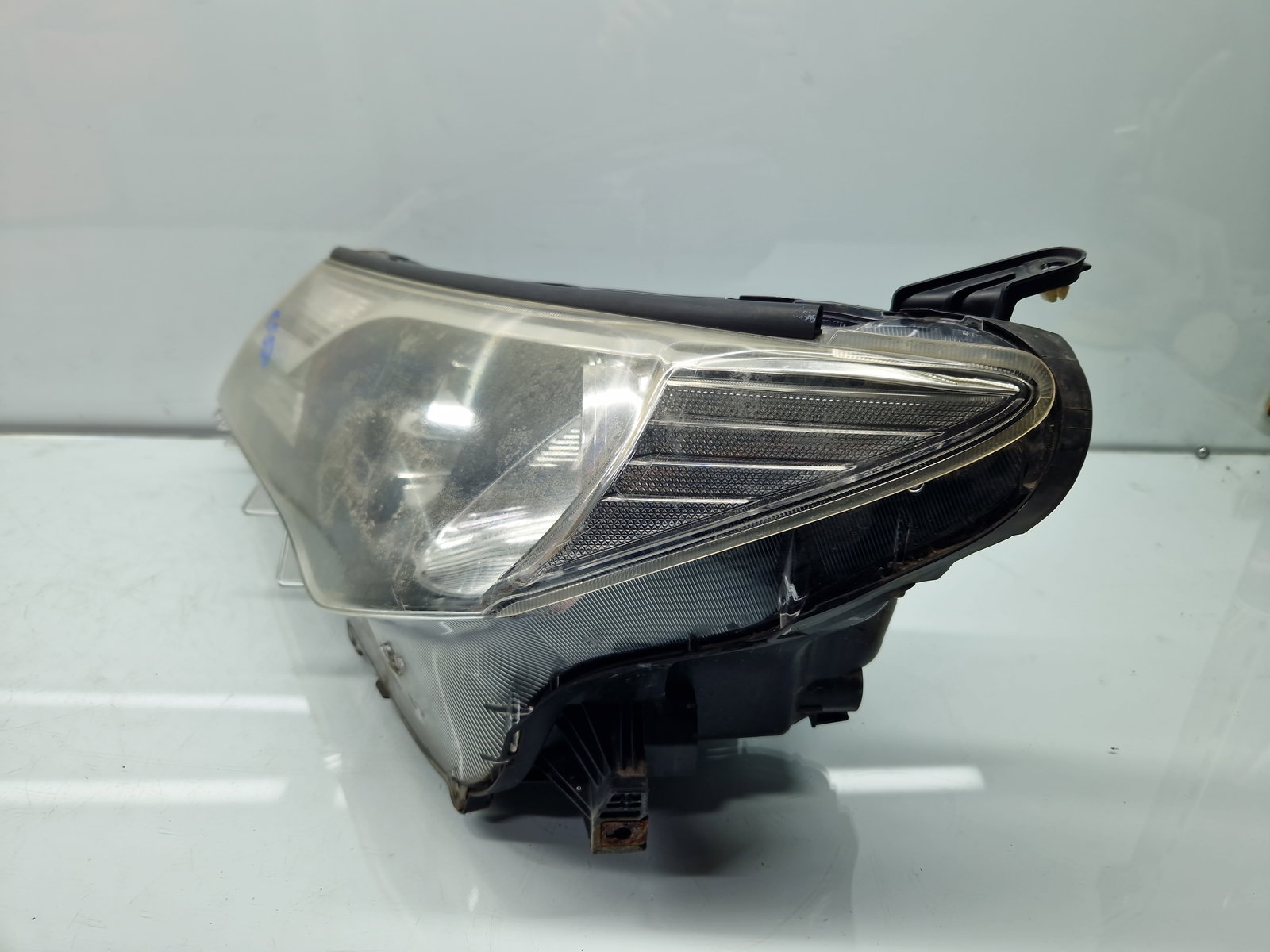 Far stanga Toyota Rav 4 IV (ZSA4, ALA4) [Fabr 2013-2018] SUV OEM - imagine 2