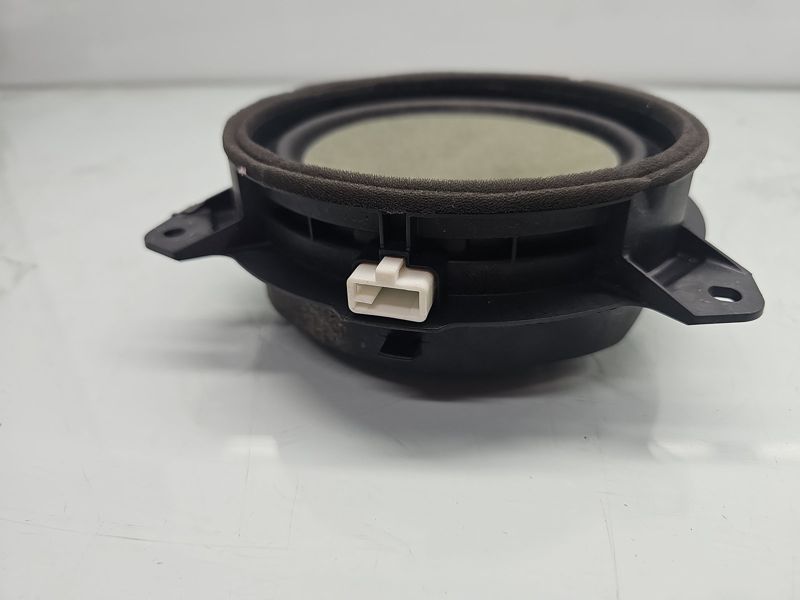 Boxa stanga spate Toyota Rav 4 IV (ZSA4, ALA4) [Fabr 2013-2018] 86160-52330 - imagine 3