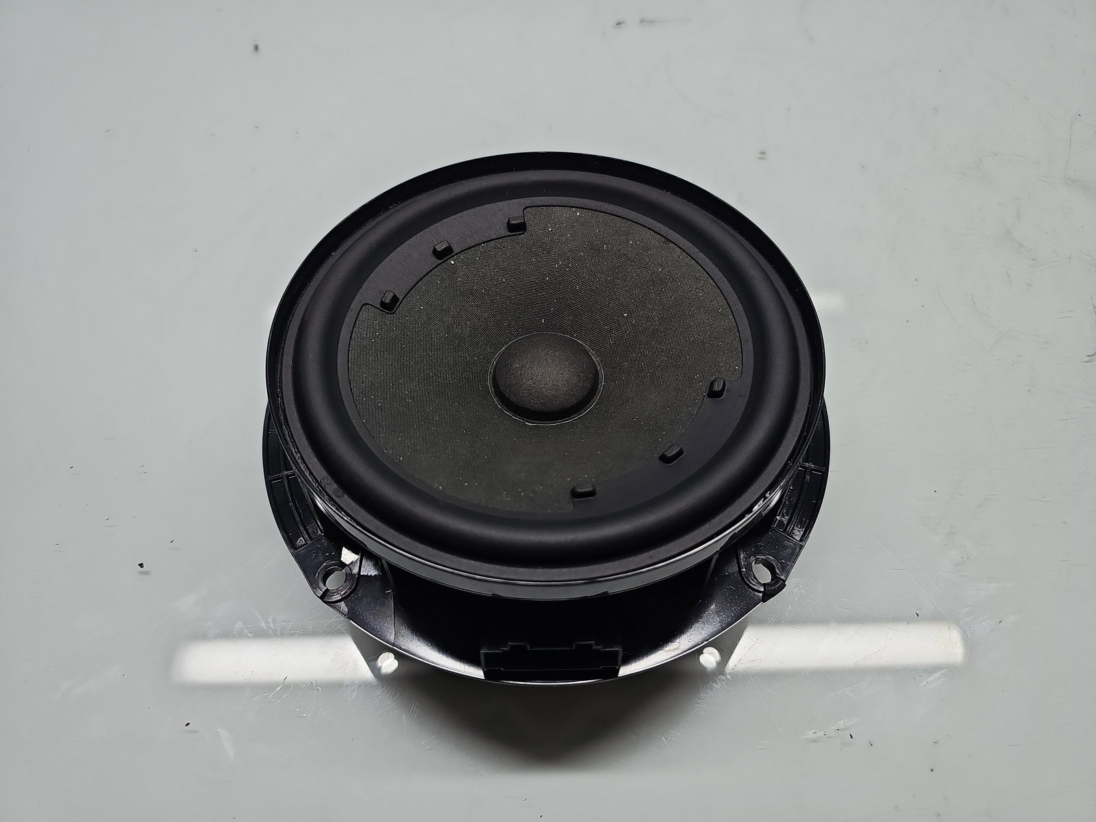 Boxa stanga fata Volkswagen Golf 7 (5G) [Fabr 2014-prezent] 5G0035453G - imagine 1