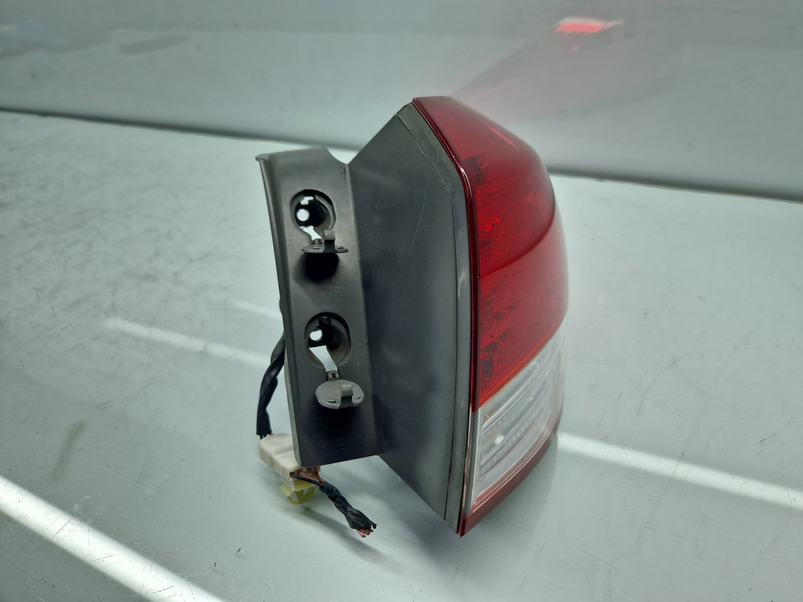 Stop aripa dreapta Hyundai i40 Wagon [Fabr 2012-2019] 92402-3Z000 - imagine 3