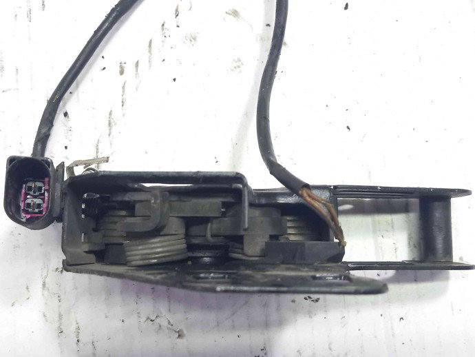 Broasca capota 8E0823509C Audi A4 (8EC, B7) [Fabr 2004-2008] 2.0 BLB