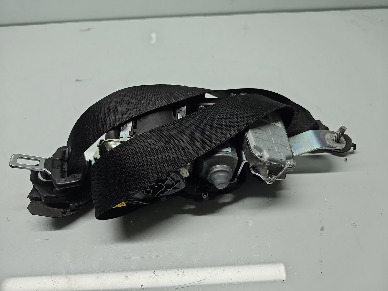 Centura dreapta fata Mercedes Clasa E (W212) [Fabr 2009-2016] 617112200 - imagine 1