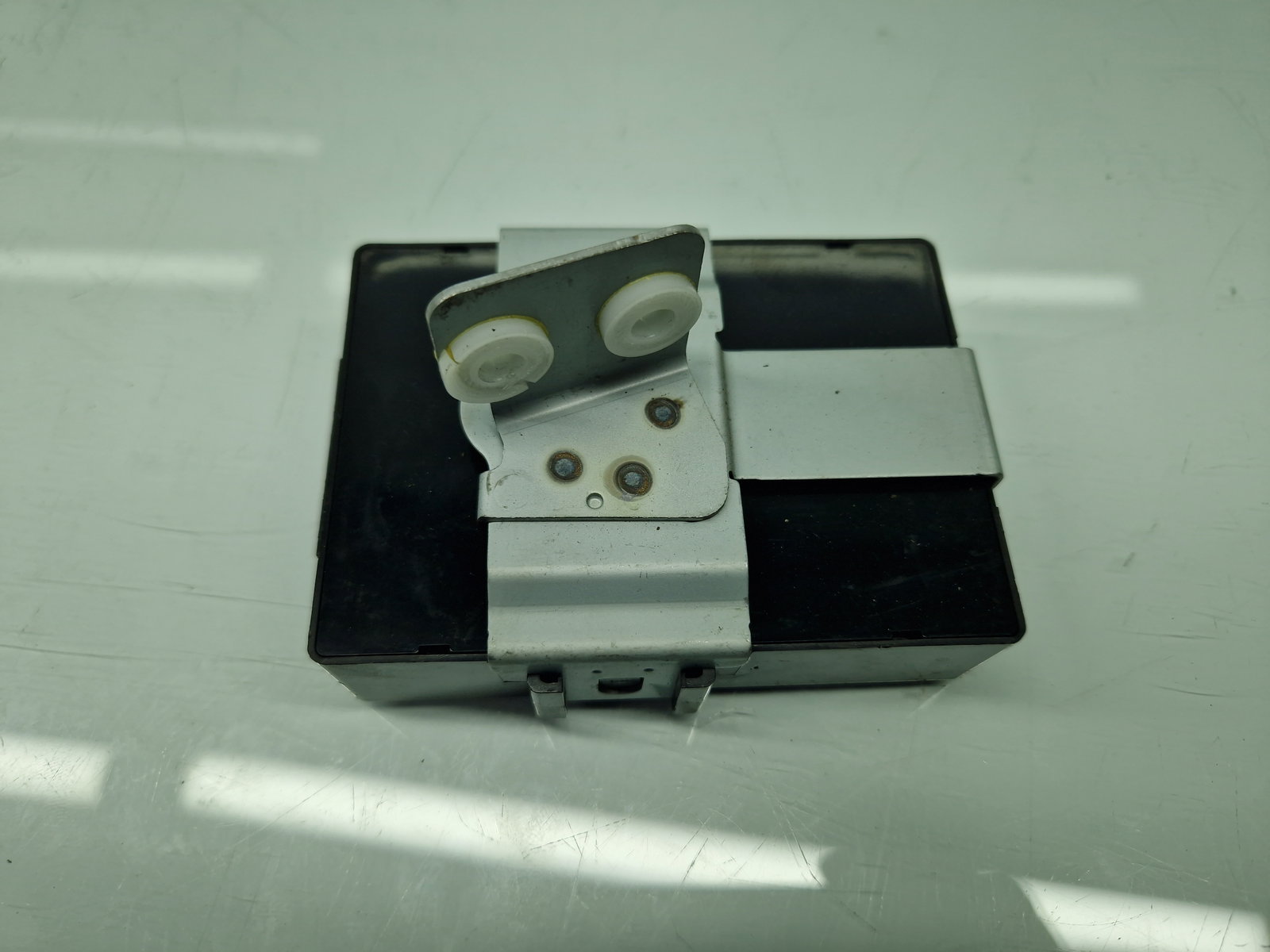 Modul confort Hyundai i40 Wagon [Fabr 2012-2019] 95770-3Z050 - imagine 2