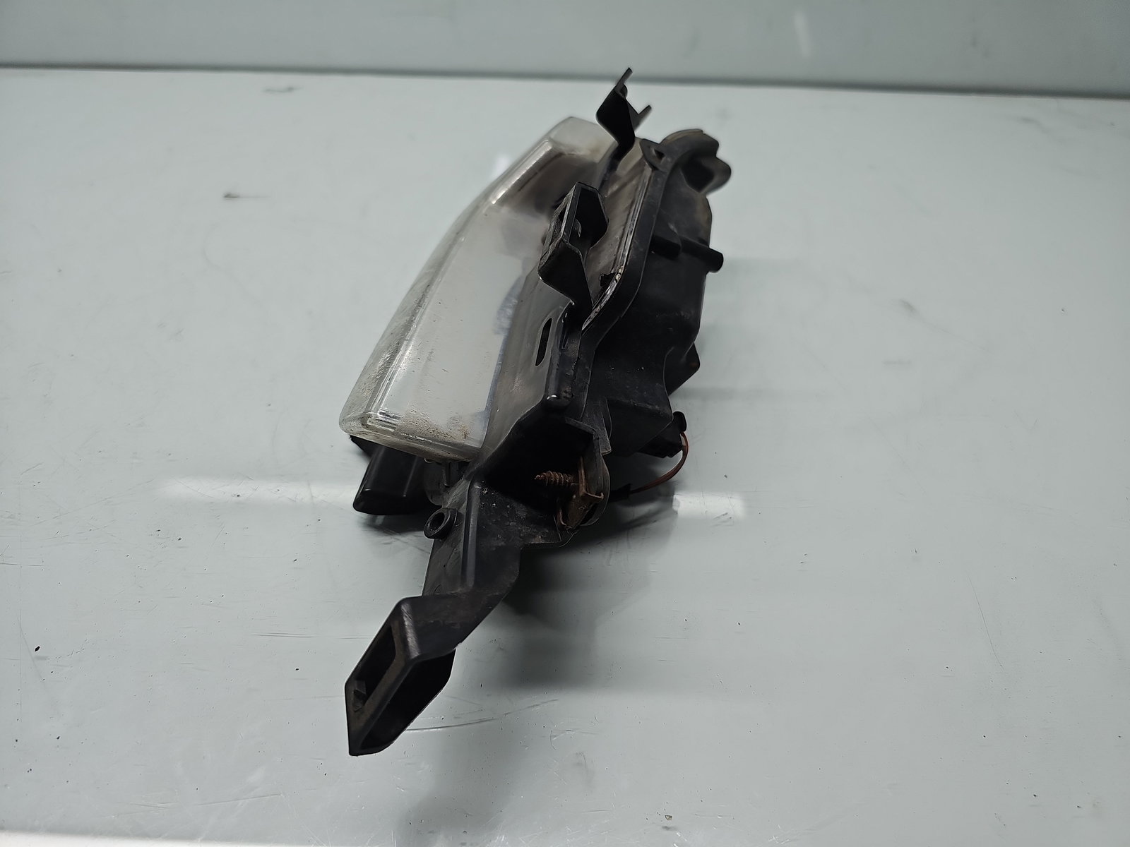 Proiector daylight stanga Mercedes Clasa E (W212) [Fabr 2009-2016] Break AMG A2128200756 - imagine 2