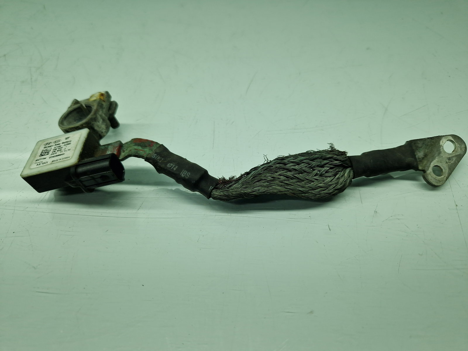 Borna baterie (-) Hyundai i40 Wagon [Fabr 2012-2019] 37180-3Z300 - imagine 1