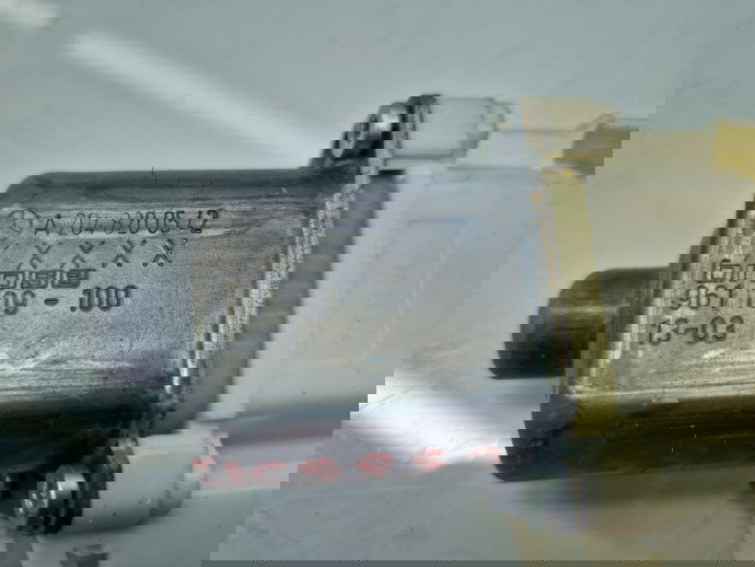 Motoras geam stanga spate Mercedes Clasa C (W204) [Fabr 2007-2014] Berlina Facelift, AMG A2048200542