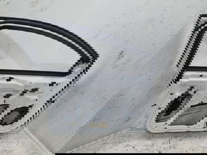 Usa stanga fata Ford Focus 3 [Fabr 2010-2018] Frozen White