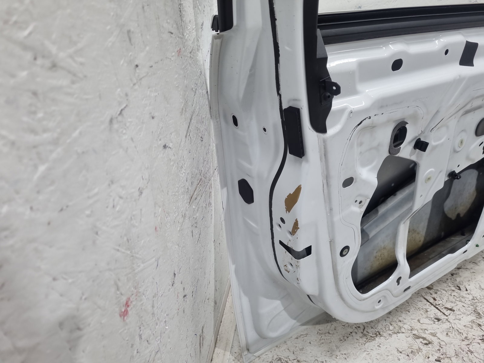 Usa stanga fata Ford Focus 3 [Fabr 2010-2018] Frozen White - imagine 10