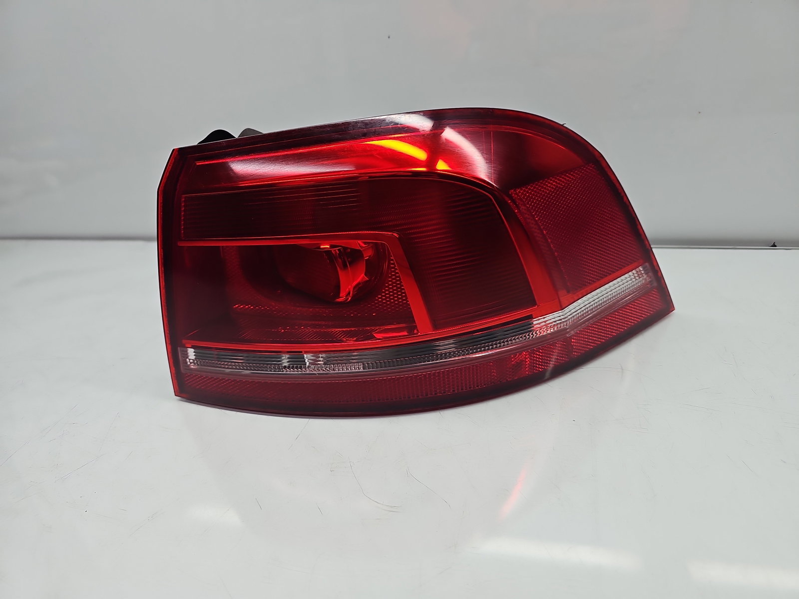 Stop aripa dreapta Volkswagen Passat B7 (365) [Fabr 2010-2014] Break 3AF945096E - imagine 2