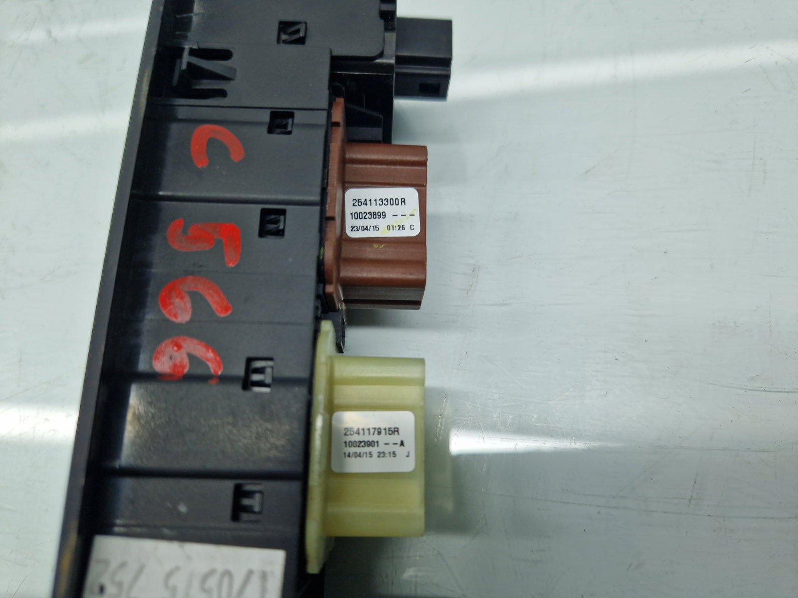 Butoane comanda geamuri sofer Renault Clio 4 [Fabr 2012-2020] 254113300R - imagine 5