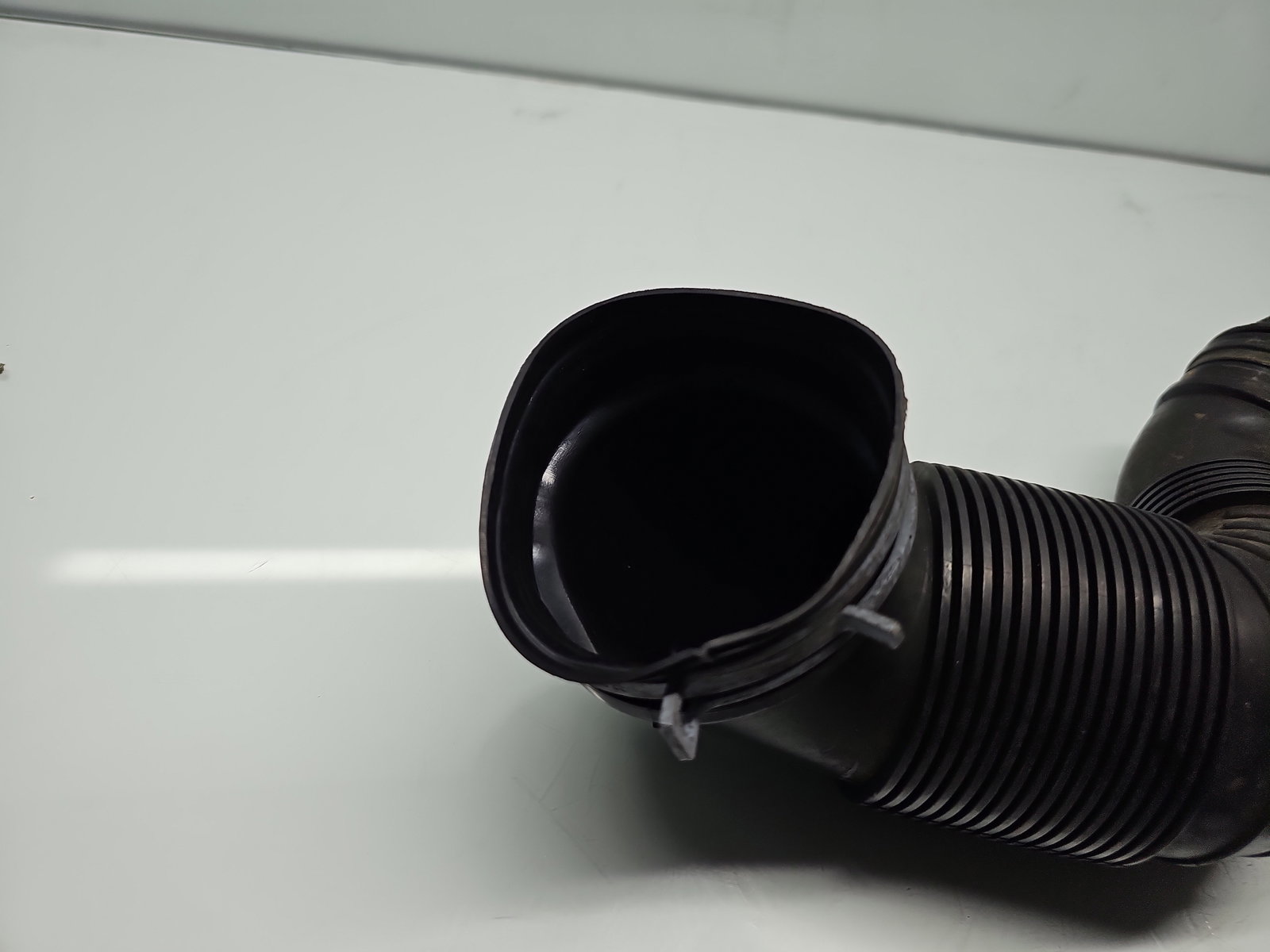 Tub admisie aer AUDI A3 Sportback (8PA) [Fabr 2004-2013] 3C0129654P 2.0 TDI CFFB 103KW / 140CP - imagine 3