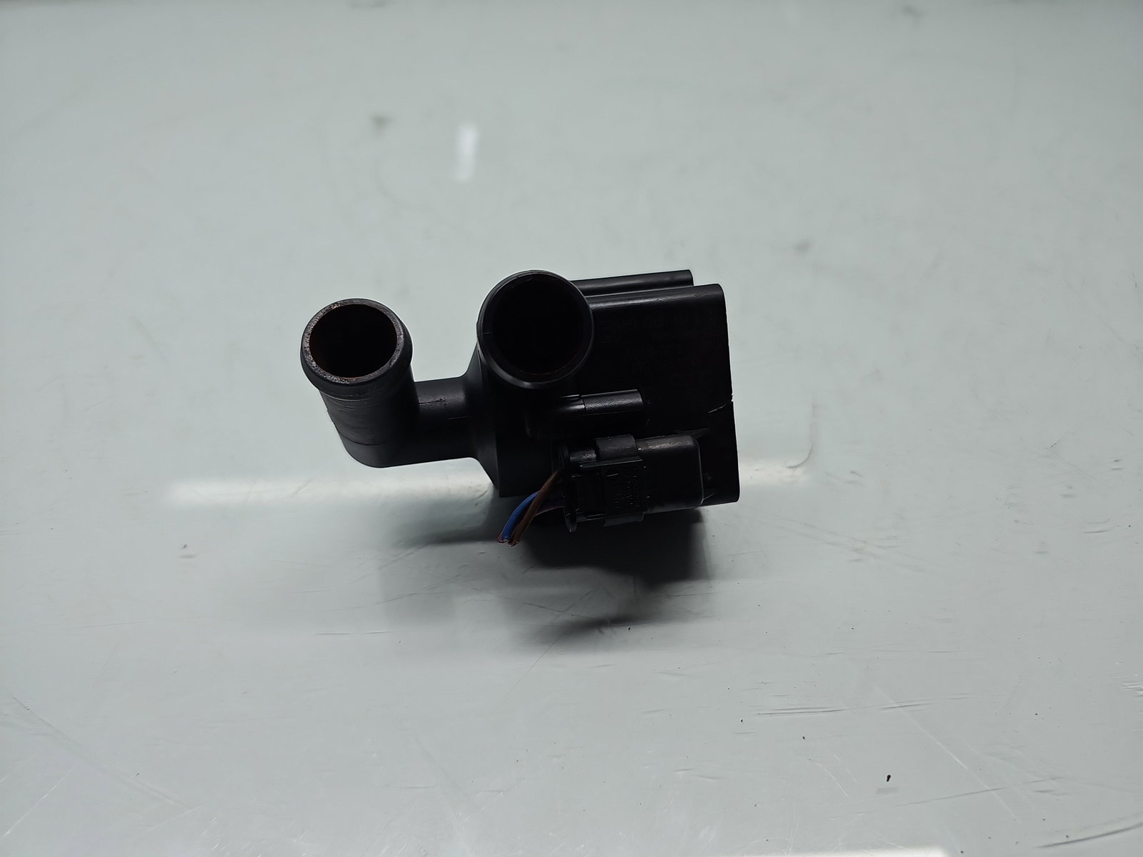 Pompa recirculare apa AUDI A3 Sportback (8PA) [Fabr 2004-2013] 5N0965561 2.0 TDI CFFB 103KW / 140CP - imagine 4