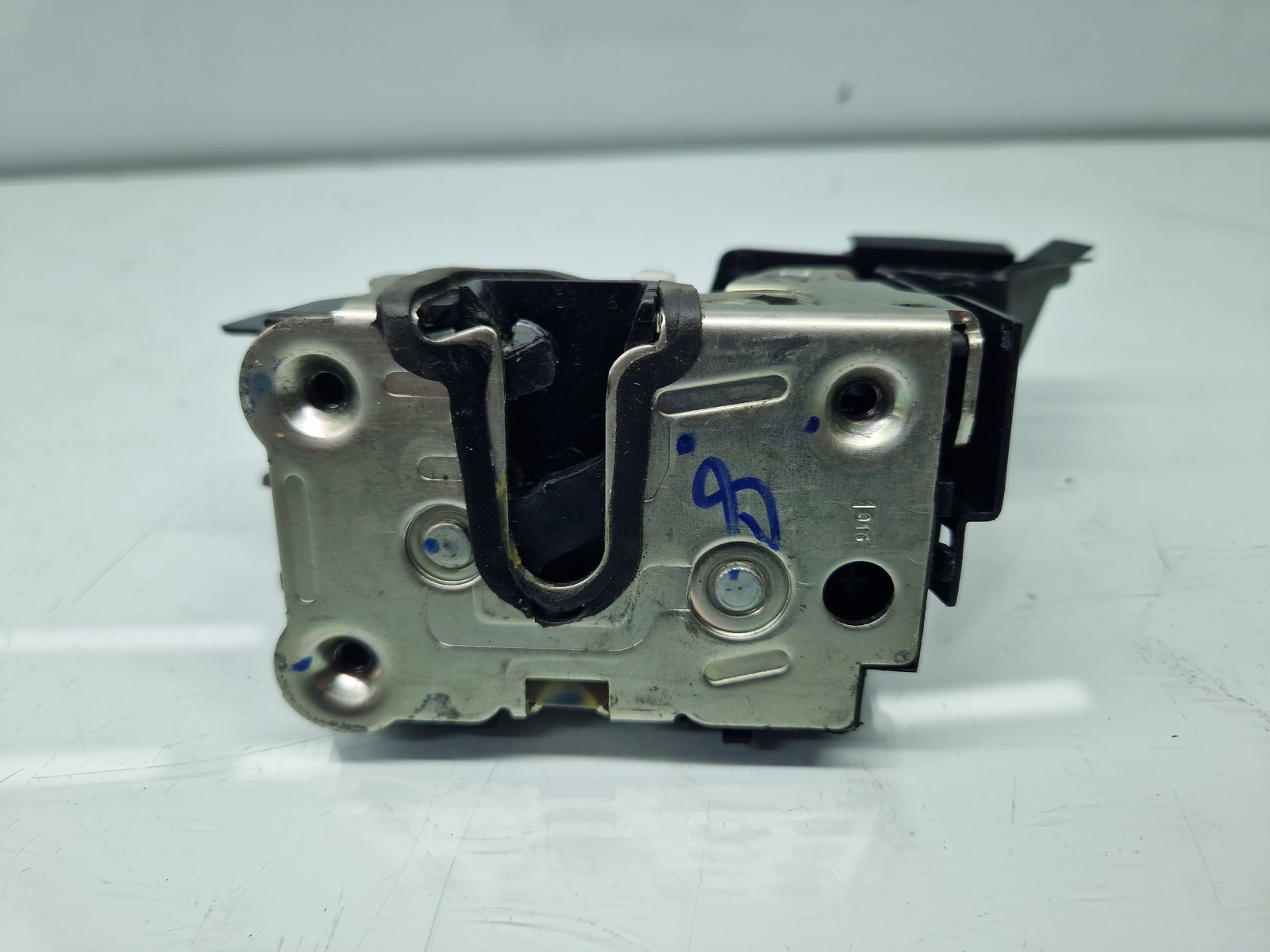 Broasca usa dreapta fata Dacia Duster [Fabr 2010-2017] SUV Facelift 805024978R - imagine 2