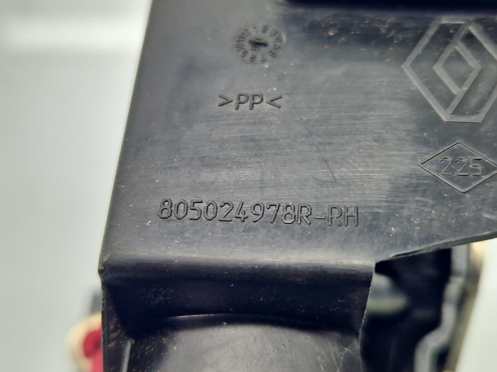 Broasca usa dreapta fata Dacia Duster [Fabr 2010-2017] SUV Facelift 805024978R - imagine 5