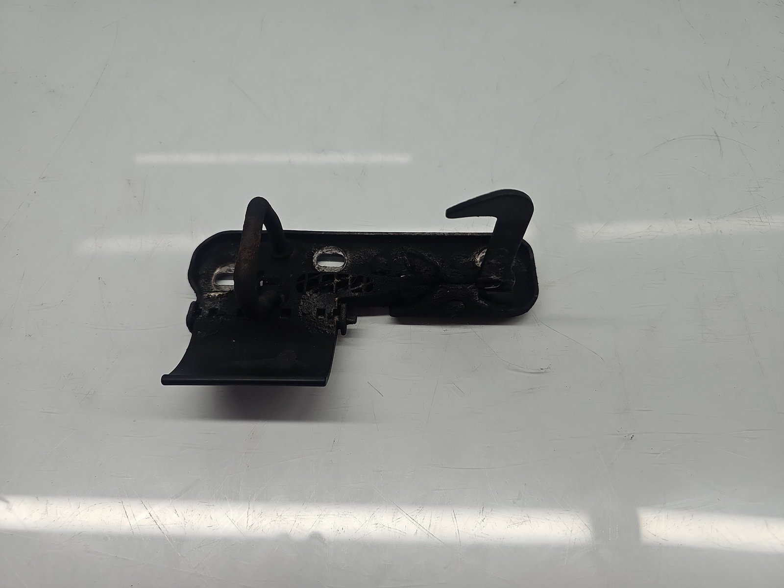 Maner deschidere capota Volkswagen Passat B7 (365) [Fabr 2010-2014] Break OEM - imagine 1