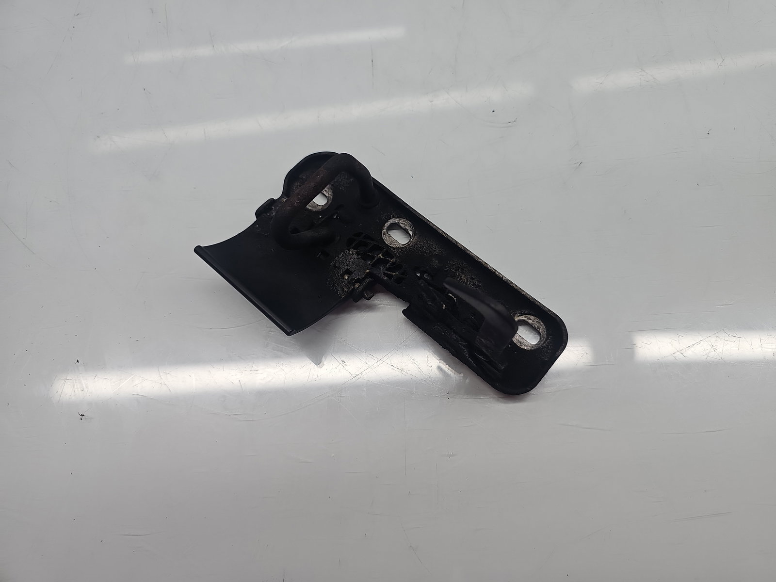 Maner deschidere capota Volkswagen Passat B7 (365) [Fabr 2010-2014] Break OEM - imagine 5