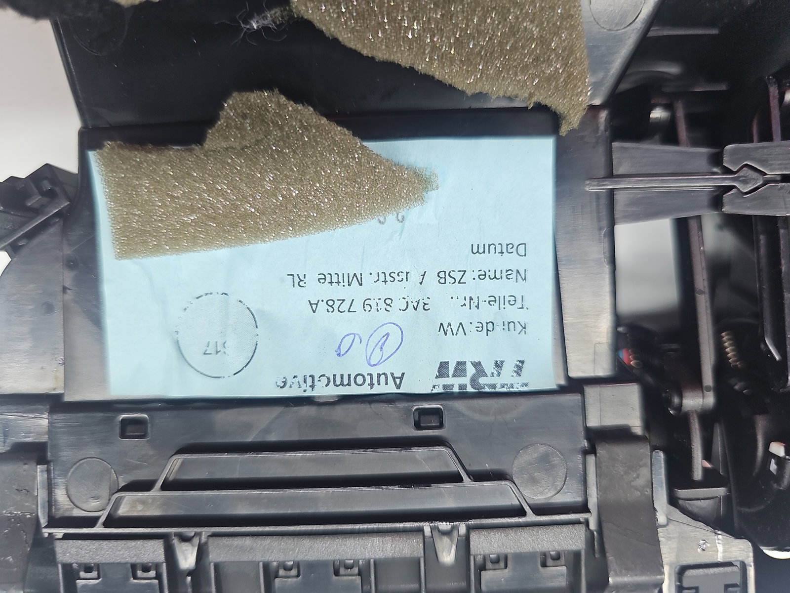 Grila aerisire centrala Volkswagen Passat B7 (365) [Fabr 2010-2014] 3AC819728A - imagine 5