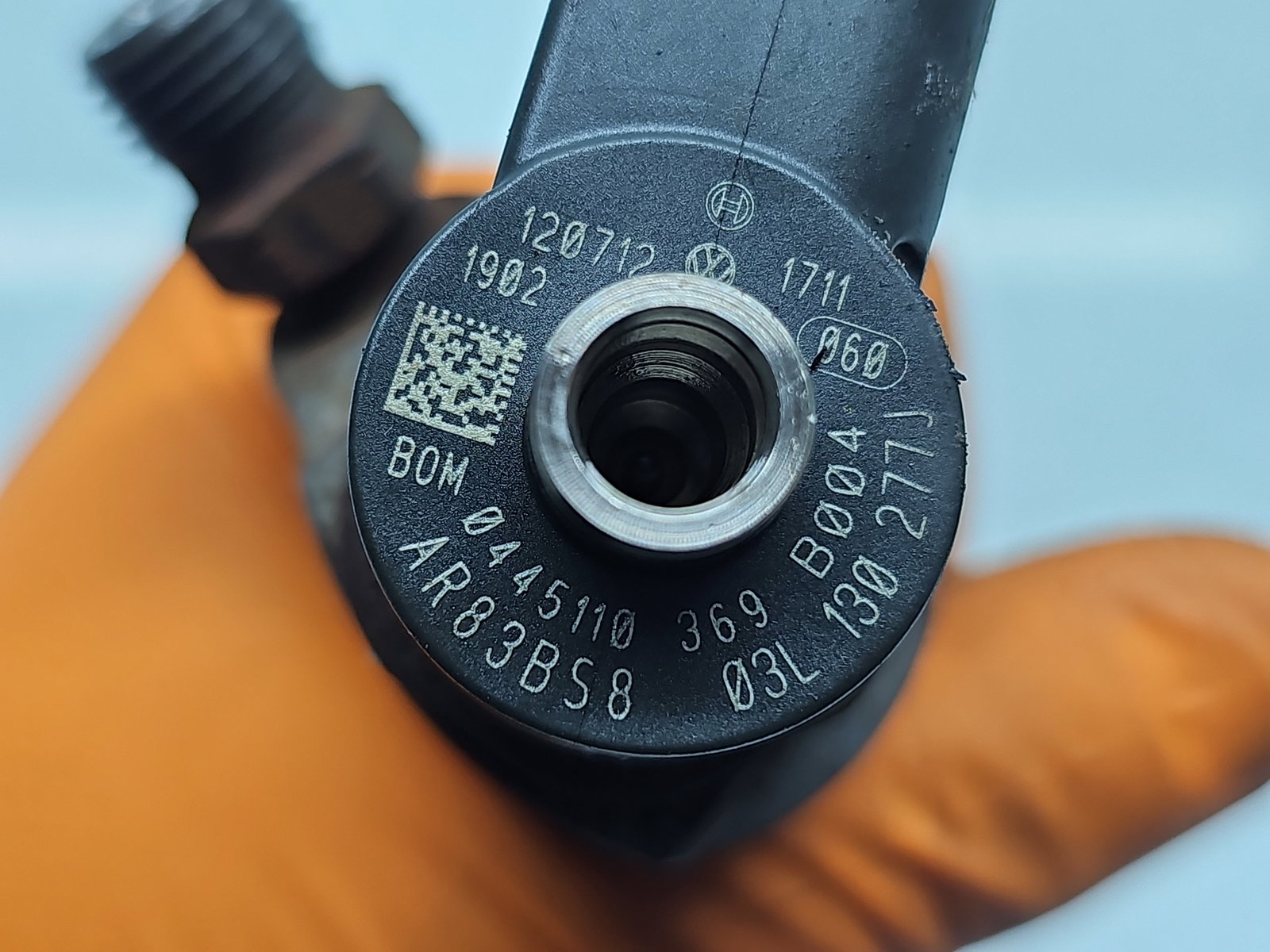 Injector AUDI A3 Sportback (8PA) [Fabr 2004-2013] 03L130277J, 0445110369 2.0 TDI CFFB 103KW / 140CP - imagine 4