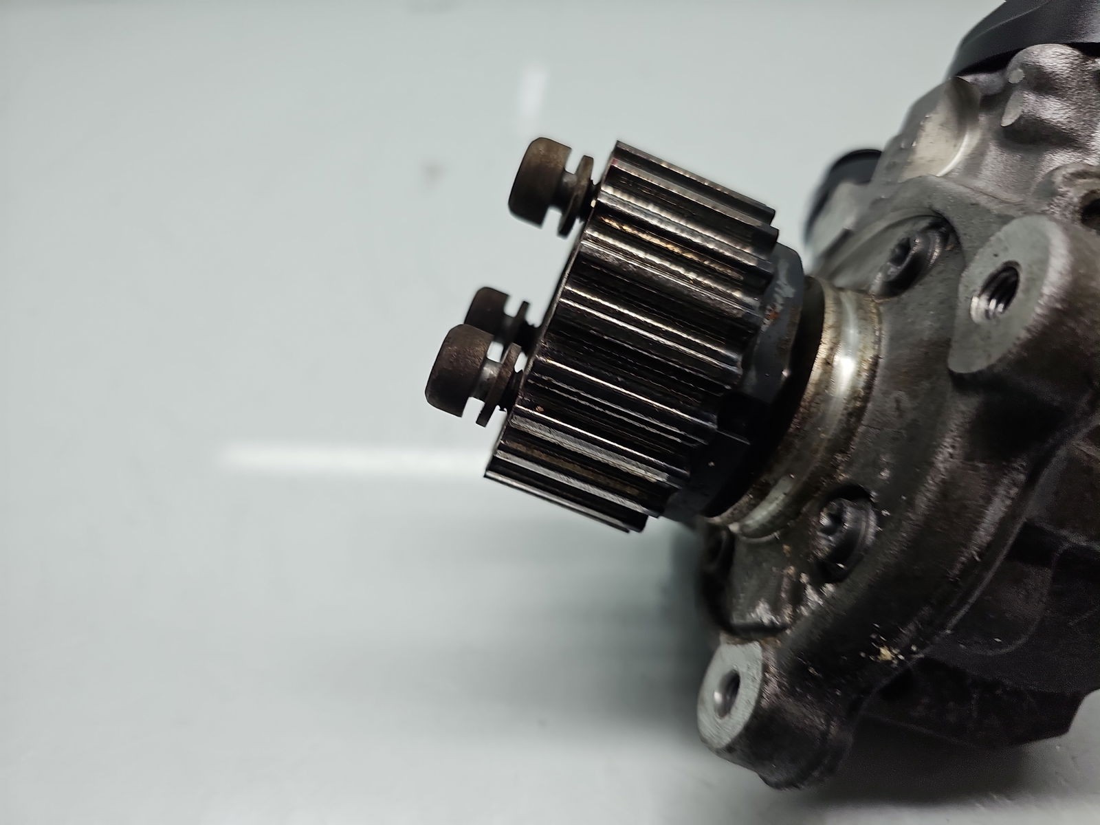 Pompa inalta presiune Volkswagen Golf 6 (5K1) [Fabr 2009-2013] 03L130755D/0445010514 2.0 TDI CFFB 103KW / 140CP - imagine 7