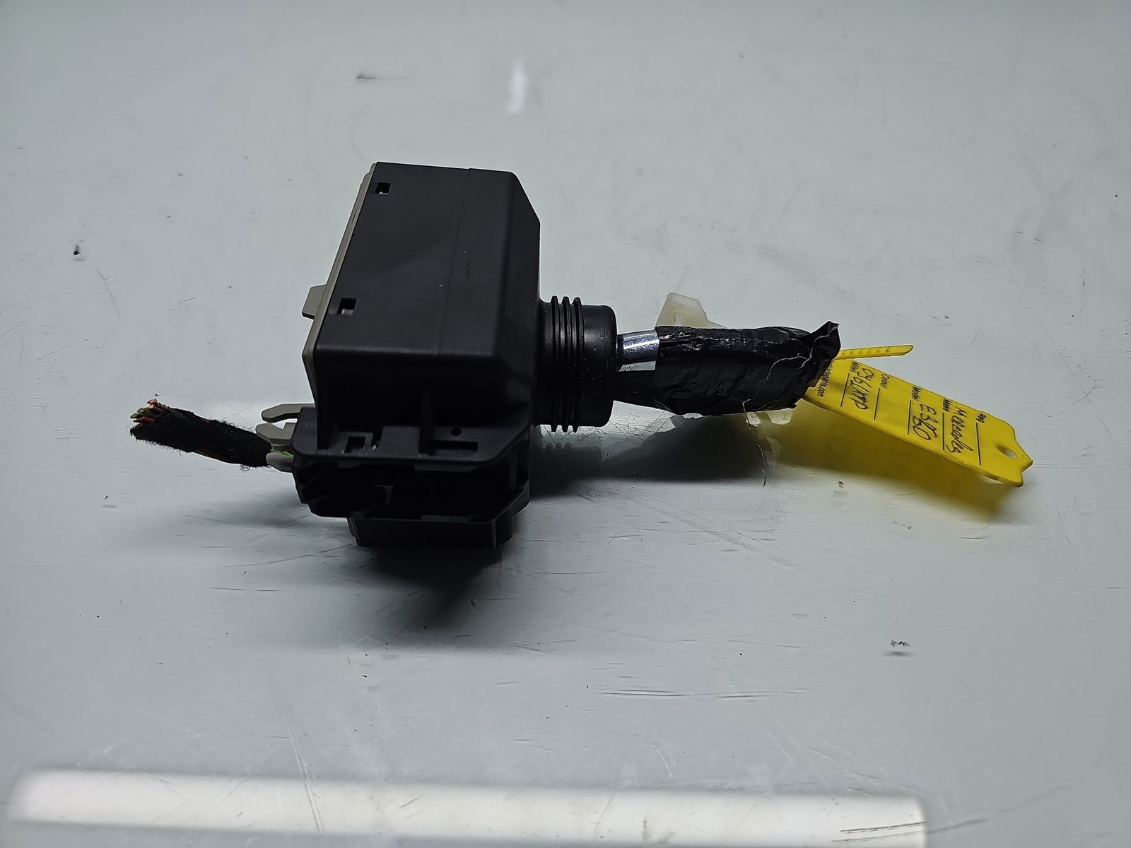 Contact cu cheie Mercedes CLS (C218) [Fabr 2011-2018] A2129055400 3.0 CDI 642852 195KW / 265CP - imagine 4