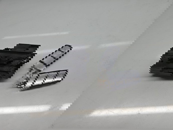 Contact cu cheie Volkswagen Passat B7 (365) [Fabr 2010-2014] 3C0950843AD 2.0 TDI CFFB 103KW / 140CP