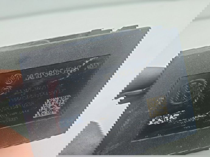 Contact cu cheie Volkswagen Passat B7 (365) [Fabr 2010-2014] 3C0950843AD 2.0 TDI CFFB 103KW / 140CP