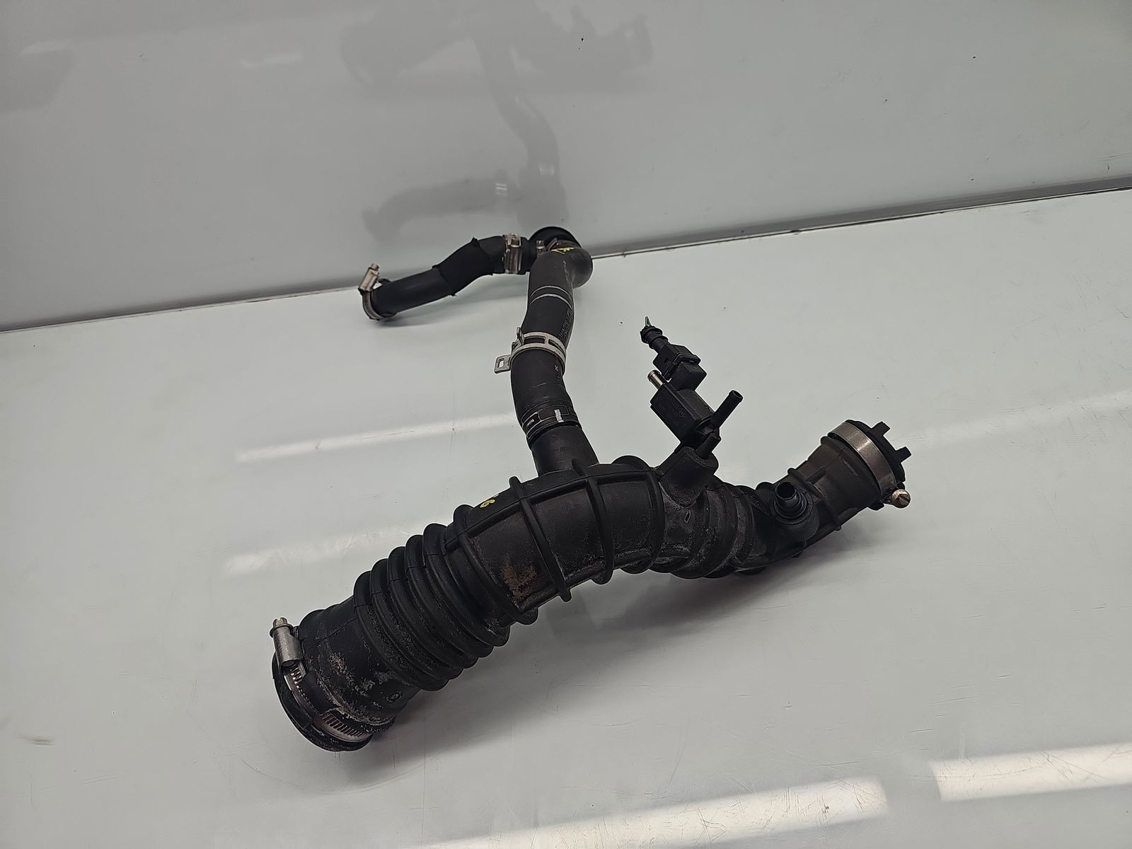 Tub admisie aer Dacia Logan 2 [Fabr 2012-2020] 165764382R 0.9 TCe H4BT 66KW / 90CP - imagine 4