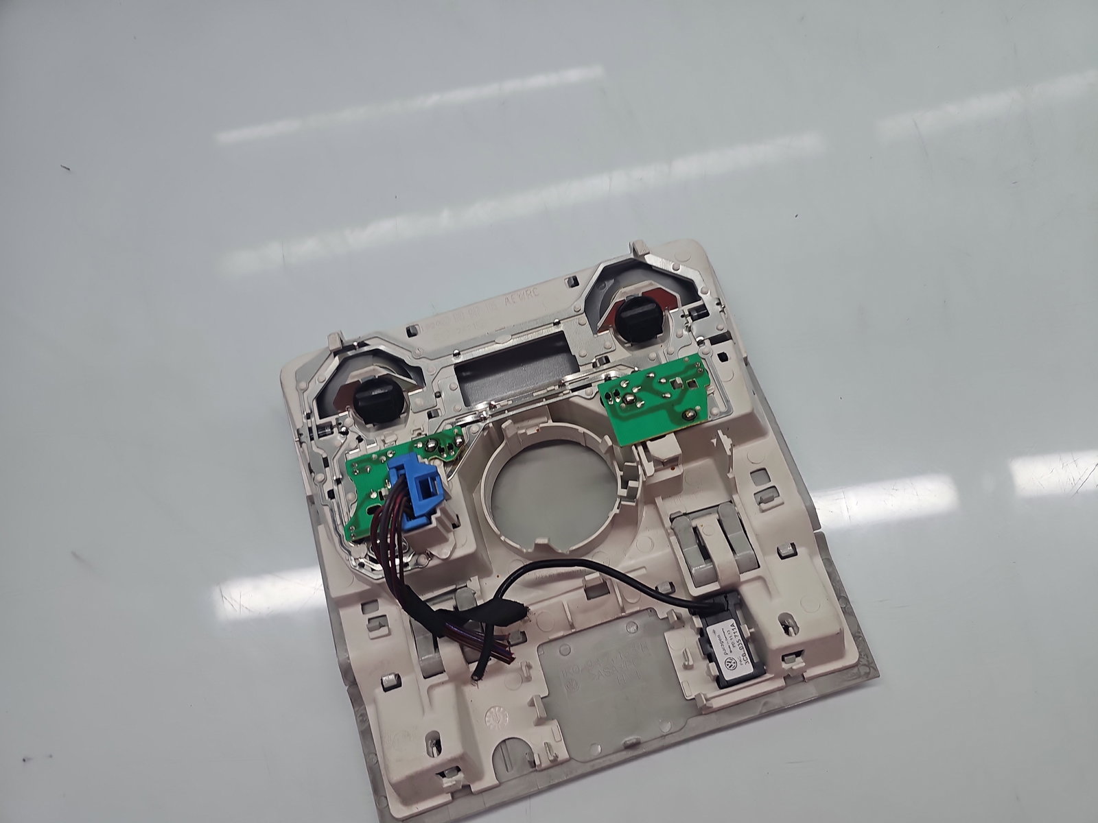 Plafoniera fata Volkswagen Passat B7 (365) [Fabr 2010-2014] Break 1K0947105AE - imagine 4