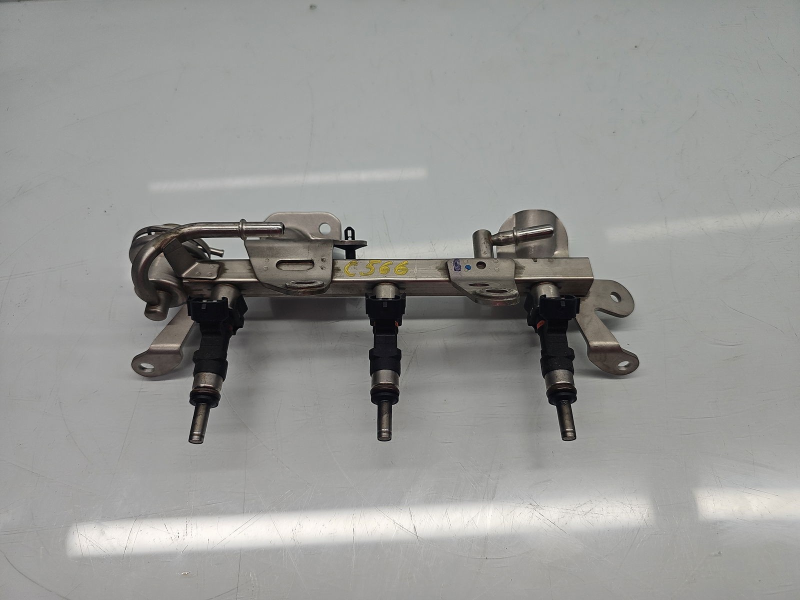 Rampa injectoare Dacia Sandero 2 [Fabr 2012-2020] 175201470R 0.9 TCe H4BT 66KW / 90CP - imagine 1