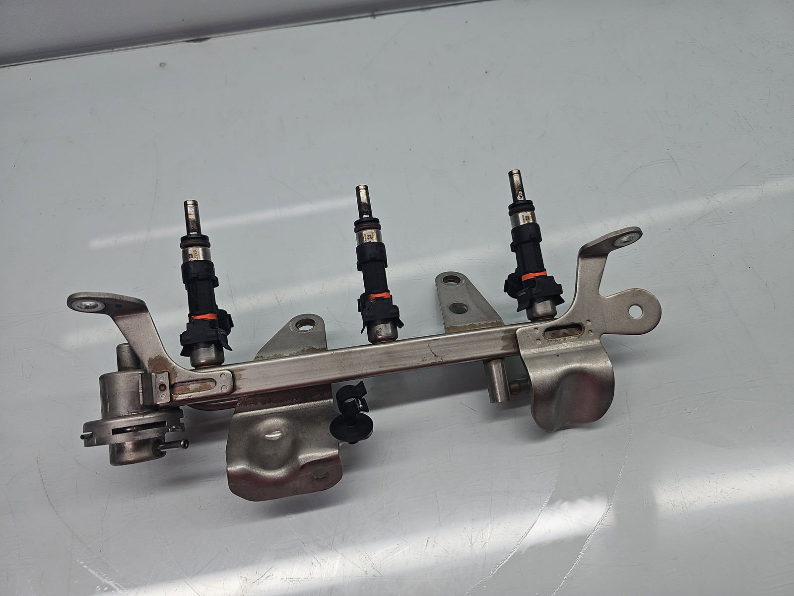 Rampa injectoare Dacia Sandero 2 [Fabr 2012-2020] 175201470R 0.9 TCe H4BT 66KW / 90CP - imagine 3