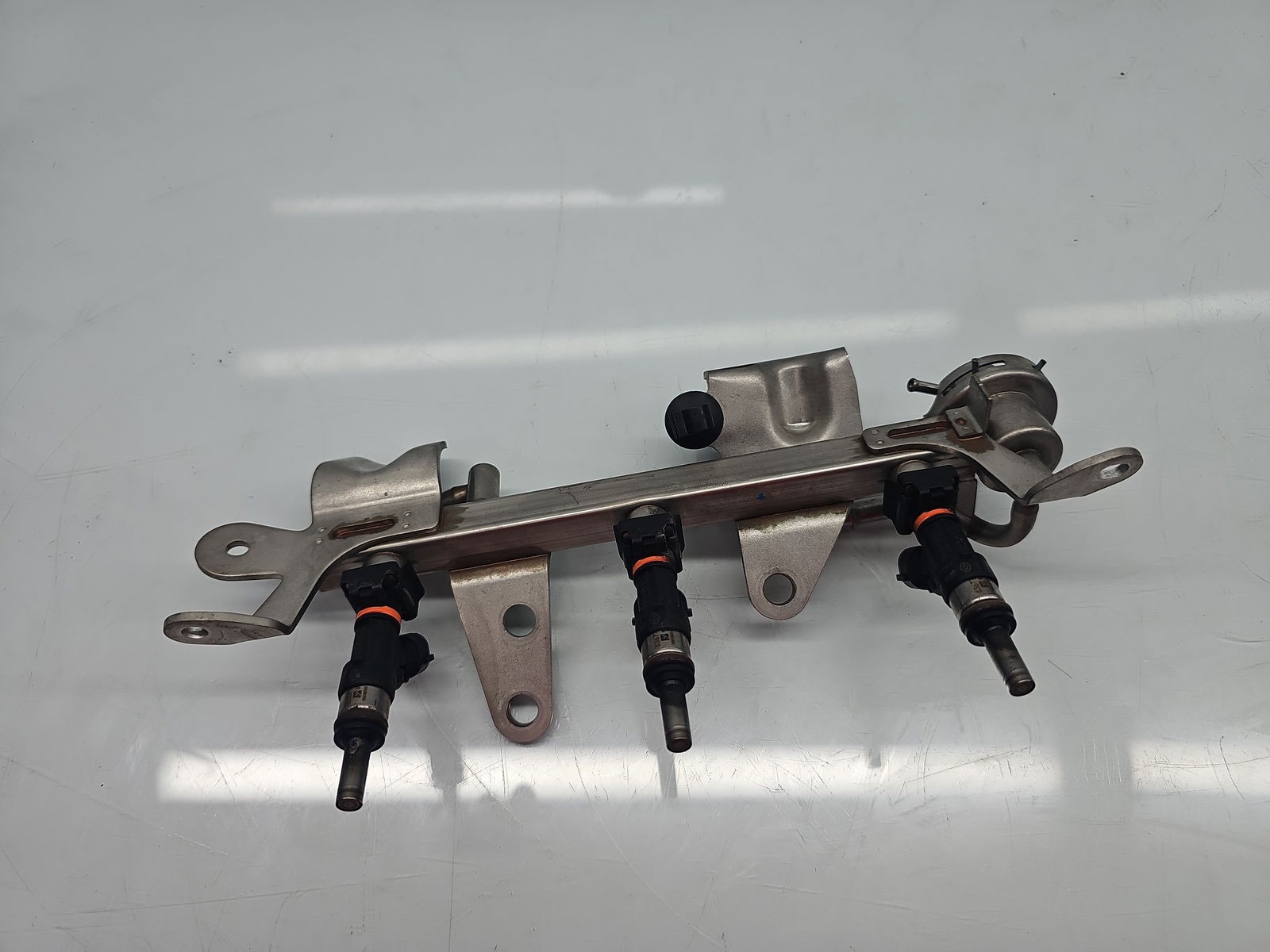 Rampa injectoare Dacia Sandero 2 [Fabr 2012-2020] 175201470R 0.9 TCe H4BT 66KW / 90CP - imagine 4