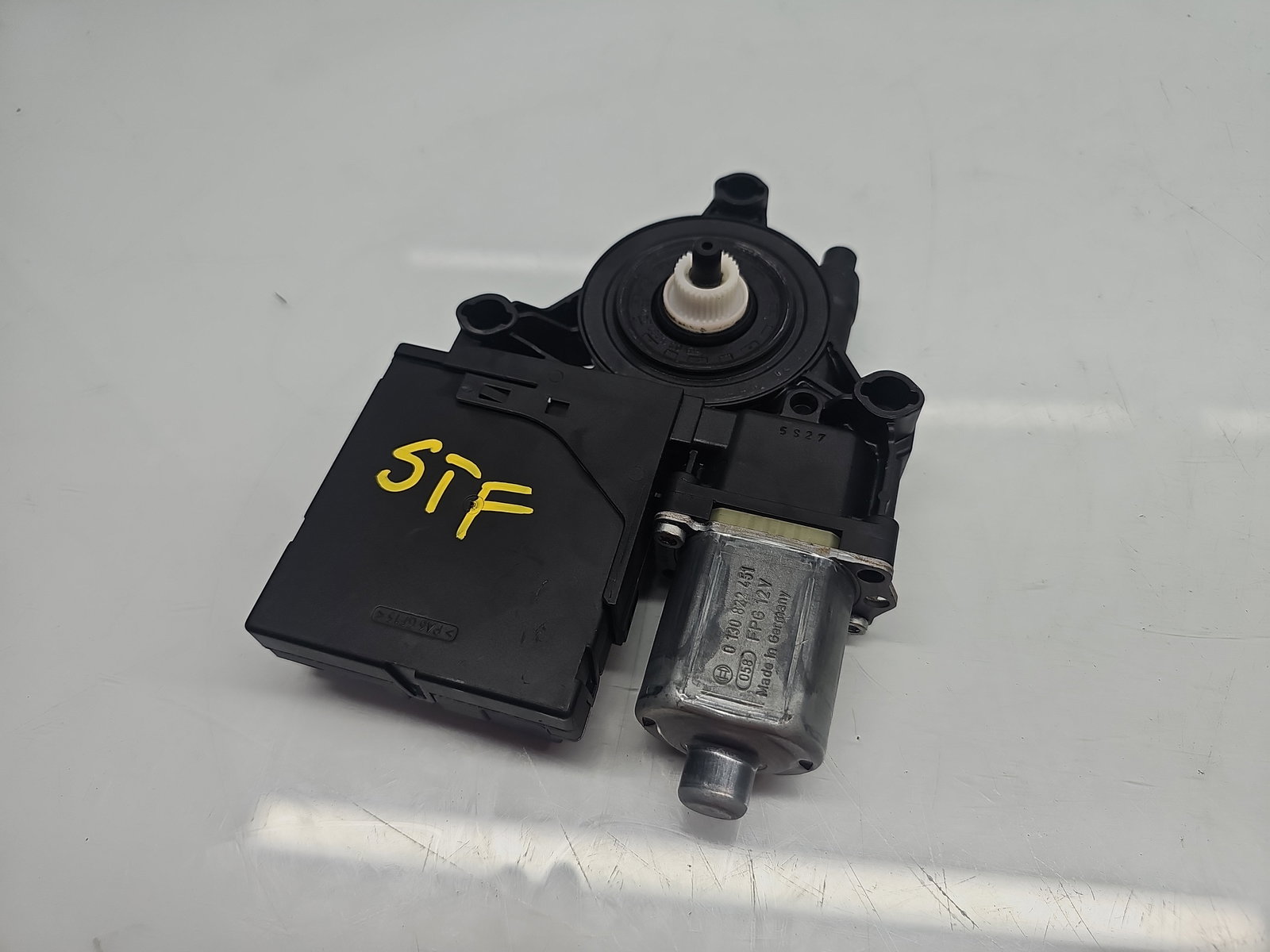 Motoras geam stanga fata Volkswagen Passat B7 (365) [Fabr 2010-2014] Break 3AA959702A - imagine 1