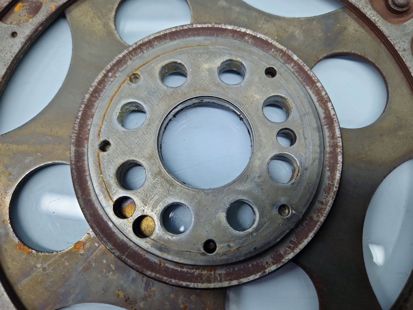 Coroana volanta Bmw 5 (F10) [Fabr 2011-2016] 2.0 N47D20 7797964-06 135KW / 184CP - imagine 3