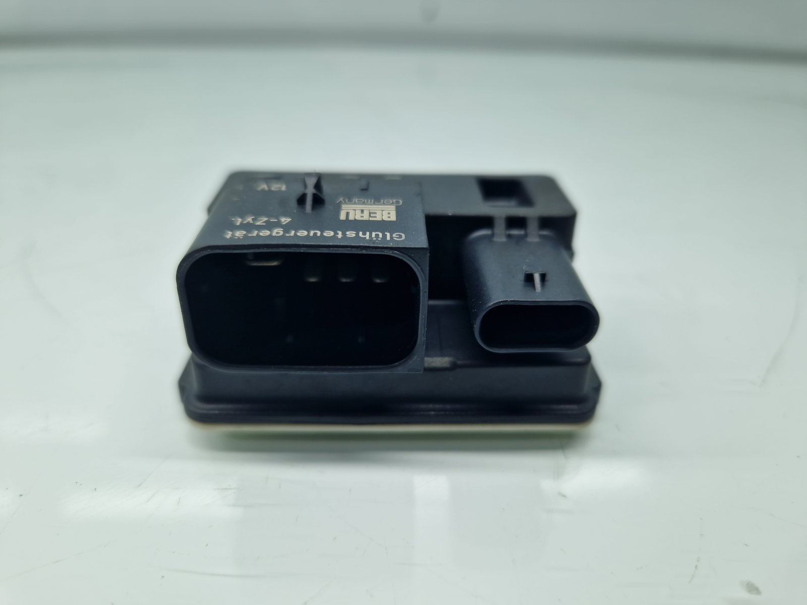 Releu bujii Bmw 5 (F10) [Fabr 2011-2016] 857008702 - imagine 2