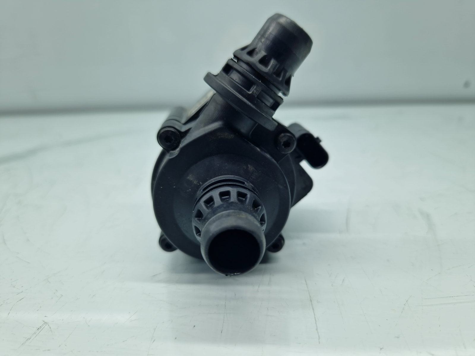 Pompa recirculare apa Bmw 5 (F10) [Fabr 2011-2016] 704125200 2.0 N47D20 135KW / 184CP - imagine 3