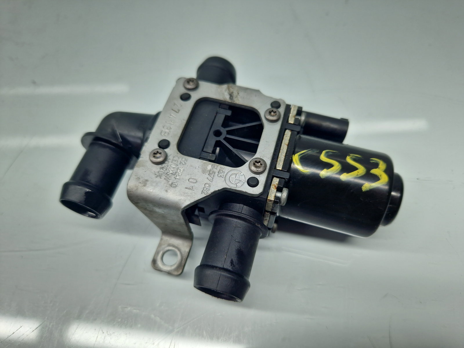 Pompa recirculare apa Bmw 5 (F10) [Fabr 2011-2016] 8572513-01 2.0 N47D20 135KW / 184CP - imagine 5