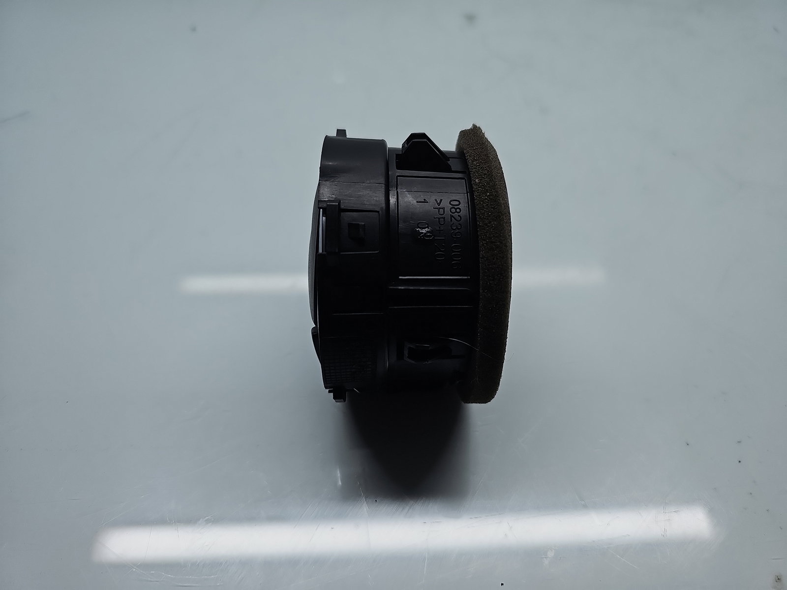 Grila aerisire dreapta Renault Clio 4 [Fabr 2012-2020] 687608143R - imagine 2