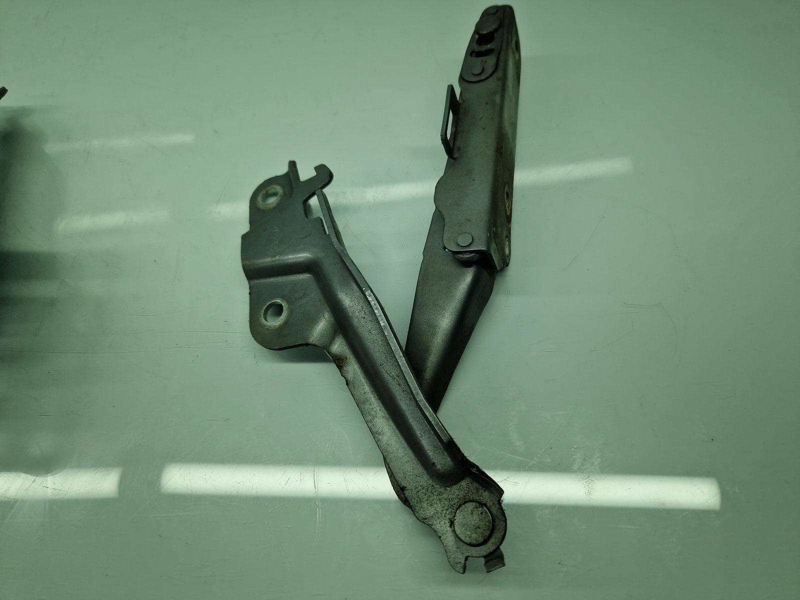 Set balamale capota Jaguar XF (X250) [Fabr 2008-2015] Facelift S9740320,S9740220 - imagine 4