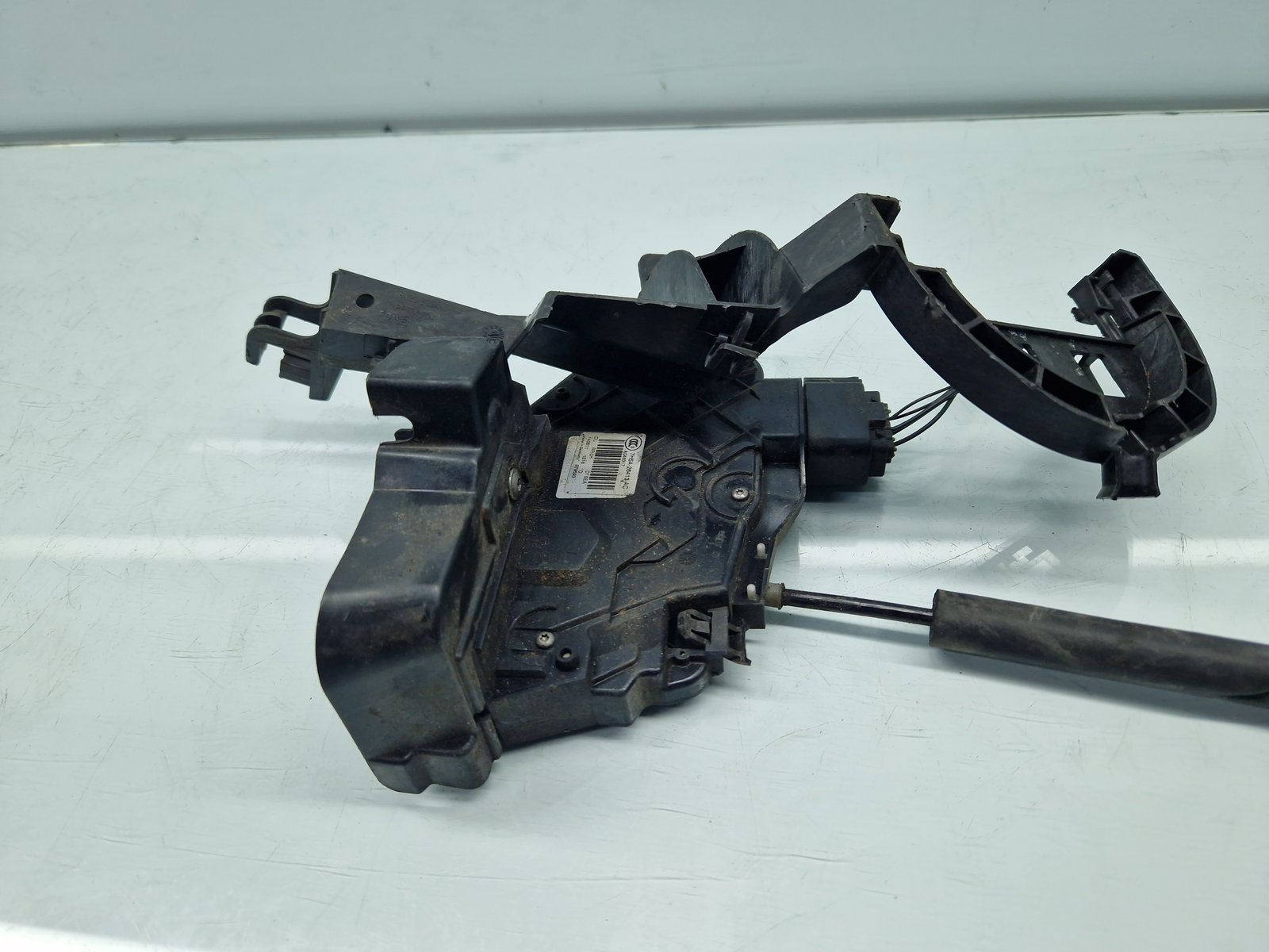 Broasca usa stanga spate Jaguar XF (X250) [Fabr 2008-2015] Facelift 7H5A-26413-AC - imagine 2