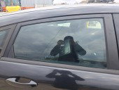 Geam usa dreapta fata Ford Fiesta 6 [Fabr 2008-2019] OEM