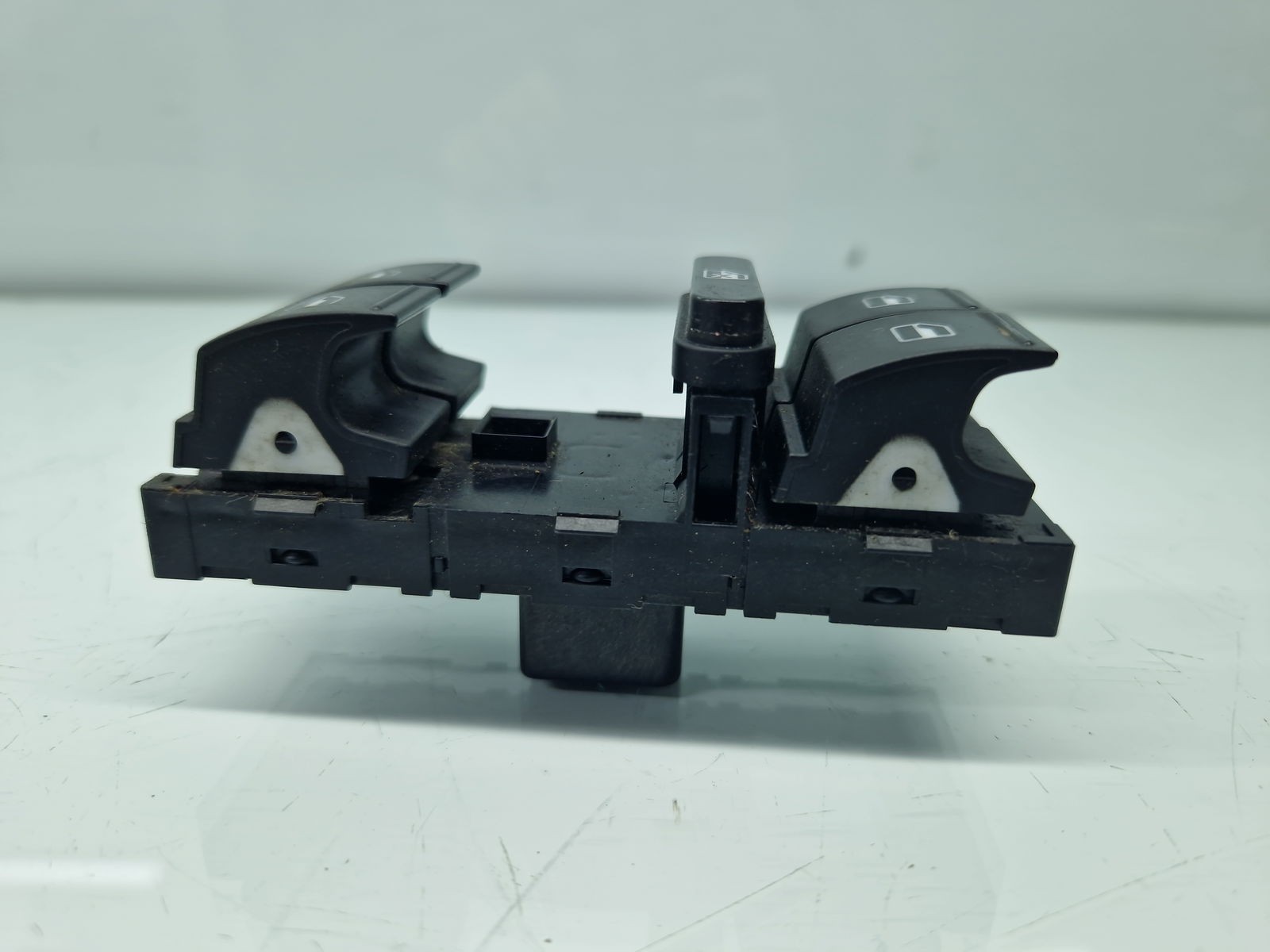 Butoane comanda geamuri sofer Volkswagen Passat B7 (362) [Fabr 2010-2014] 1K4959857B - imagine 6