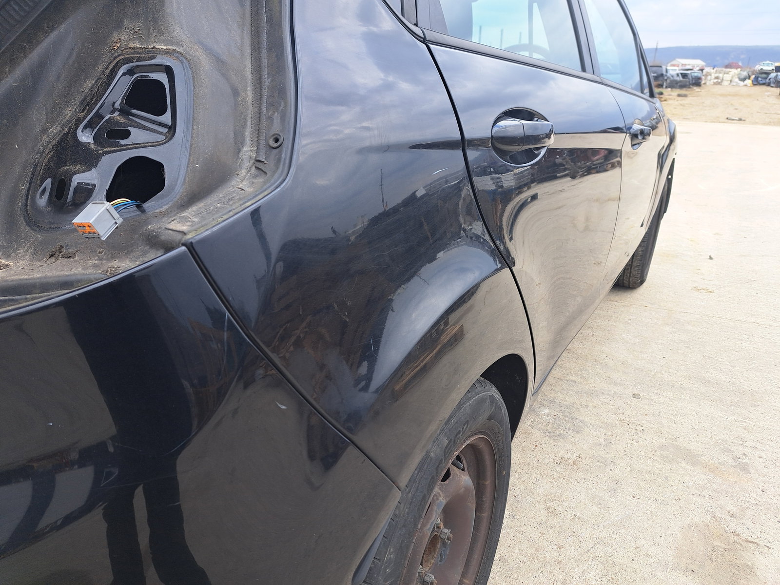 Aripa dreapta spate Ford Fiesta 6 [Fabr 2008-2019] Panther Black Metal - imagine 4