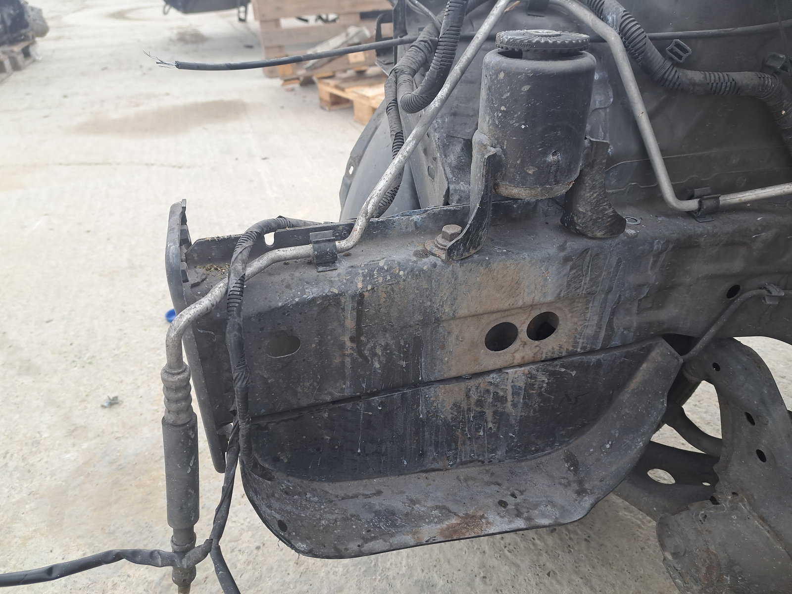 Cap lonjeron dreapta Ford Fiesta 6 [Fabr 2008-2019] OEM - imagine 1