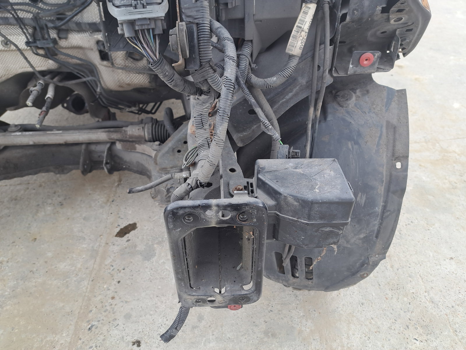 Cap lonjeron stanga Ford Fiesta 6 [Fabr 2008-2019] OEM - imagine 2