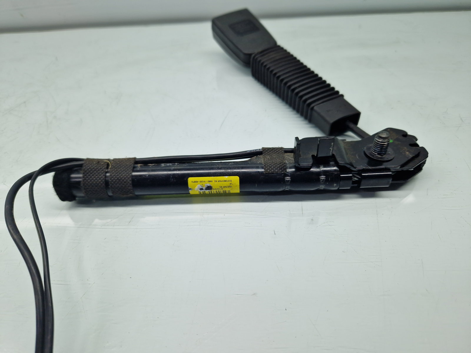 Capsa centura stanga fata Jaguar XF (X250) [Fabr 2008-2015] Facelift AW83-F61203 - imagine 2