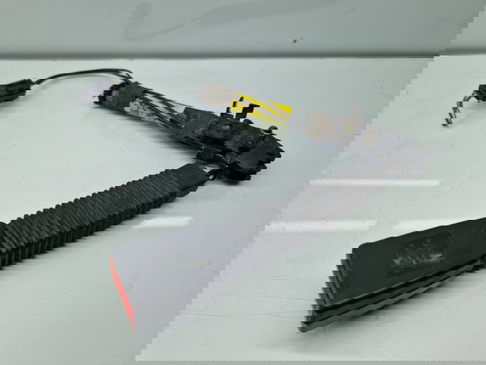 Capsa centura dreapta fata Jaguar XF (X250) [Fabr 2008-2015] Facelift AW83-F61202