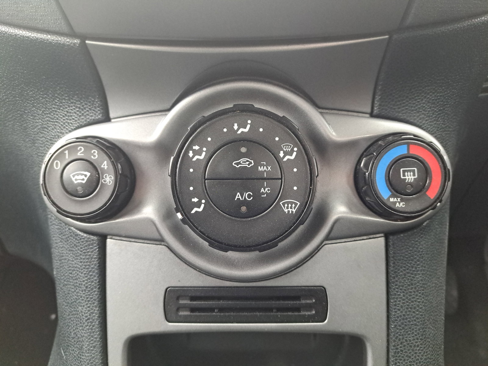 Panou comanda clima Ford Fiesta 6 [Fabr 2008-2019] OEM