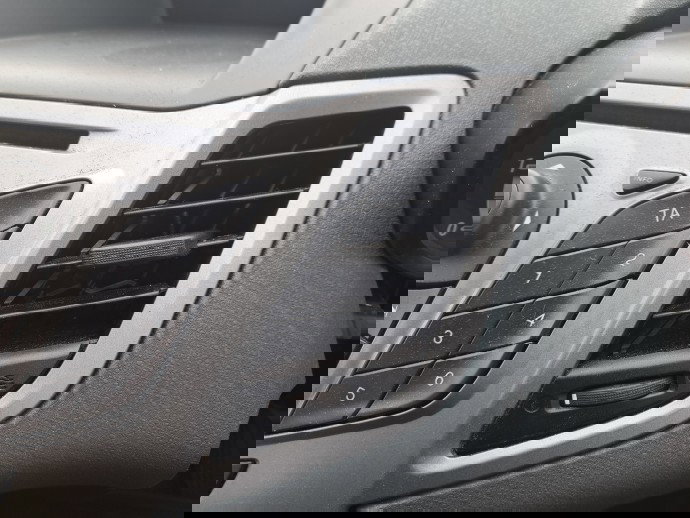 Grila aerisire centrala dreapta Ford Fiesta 6 [Fabr 2008-2019] O